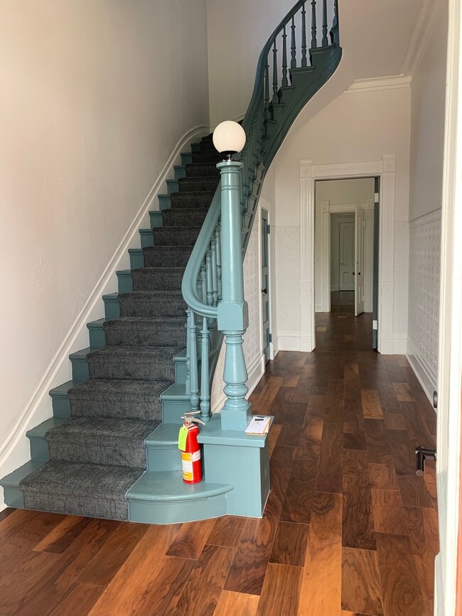 1014 16th St, Unit D in Oakland, CA - Building Photo - Building Photo