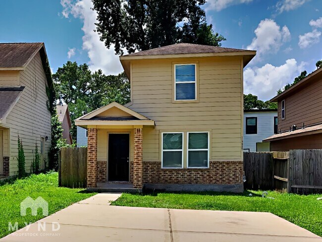 16689 E Hammon