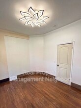 216 Lafayette Ave NE in Grand Rapids, MI - Foto de edificio - Building Photo