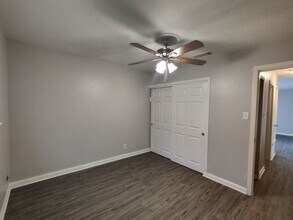 7234 Montgomery Dr in San Antonio, TX - Building Photo - Building Photo