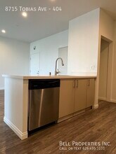 8715 Tobias Ave in Los Angeles, CA - Building Photo - Building Photo