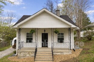 217 Fite Ave E in Carthage, TN - Building Photo