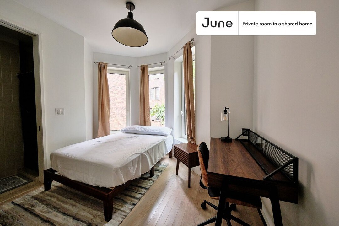 Private bedroom in 4 bed/4 bath Home in Brooklyn, NY - Foto de edificio