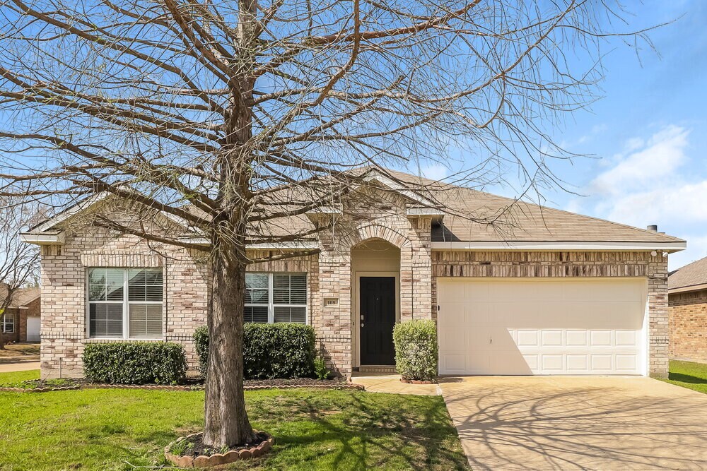 109 Jennie Marie Cir in Ferris, TX - Building Photo
