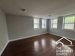 1856 N Sawyer Ave in Chicago, IL - Building Photo - Building Photo