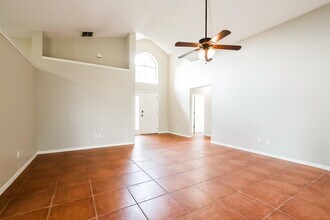 1199 Twin Rivers Blvd in Oviedo, FL - Building Photo - Building Photo