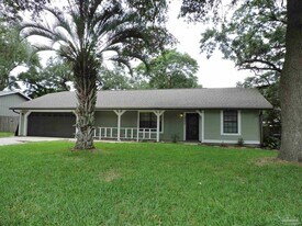 3206 Raines St in Pensacola, FL - Building Photo