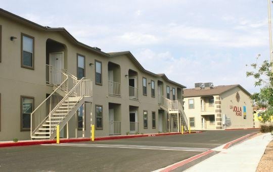 La Jolla Apartments in El Paso, TX - Foto de edificio - Building Photo