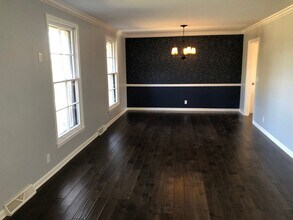 5815 Cloverland Dr in Brentwood, TN - Building Photo - Building Photo