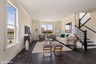 712 Elm St in Deerfield, IL - Building Photo - Building Photo