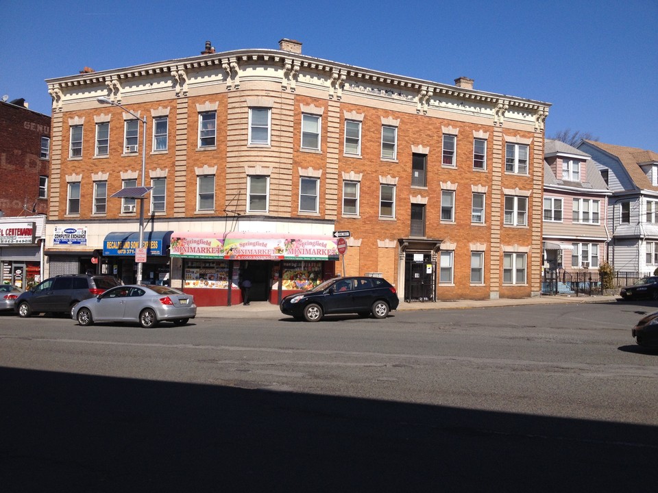 1414 Springfield Ave in Irvington, NJ - Foto de edificio