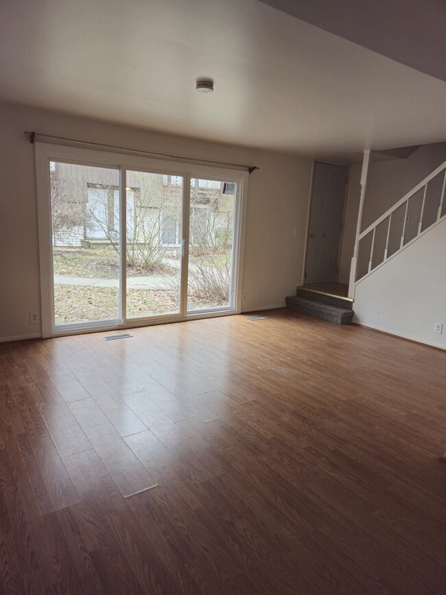 18685 W Spring Lake Rd in Spring Lake, MI - Foto de edificio - Building Photo