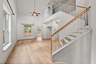 2101 Keepsake Dr in Austin, TX - Building Photo - Building Photo