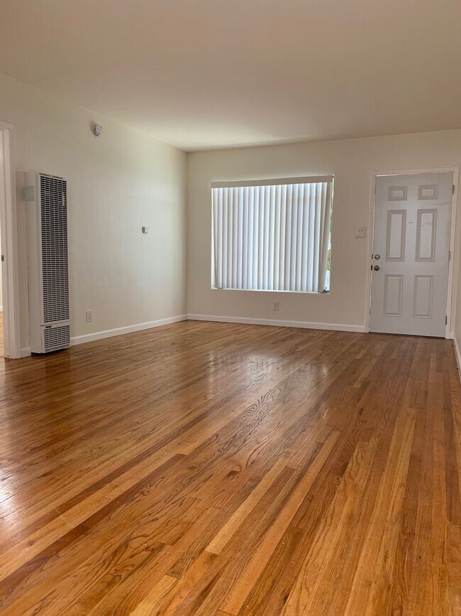 1610 Armacost Ave in Los Angeles, CA - Building Photo - Building Photo