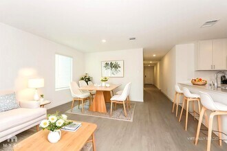 2757 Ctr Crk Ln in Fort Worth, TX - Foto de edificio - Building Photo