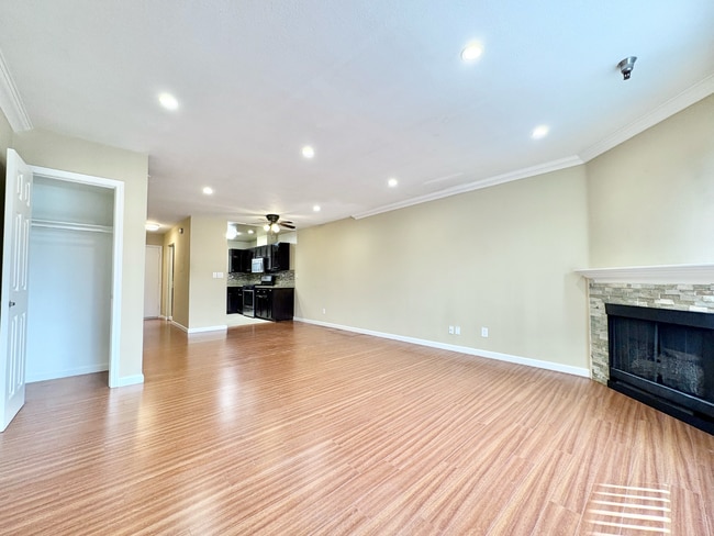 property at 14540 Burbank Blvd