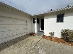 6718 21st Street in Sacramento, CA - Building Photo - Building Photo