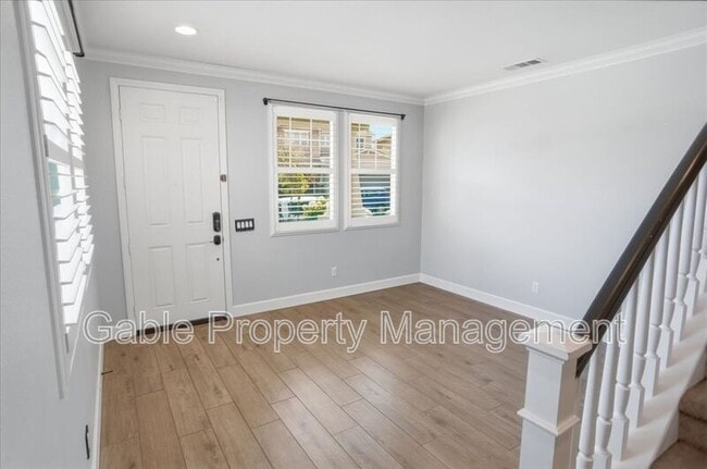 24313 La Montura Dr in Santa Clarita, CA - Building Photo - Building Photo