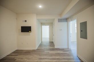 4210 Chestnut St in Philadelphia, PA - Building Photo - Building Photo