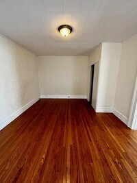 1745 Sanderson Ave, Unit 1 photo'