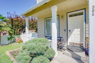 304 NW 96th St in Vancouver, WA - Building Photo - Building Photo