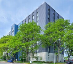 Royal Oak Manor Co-op in Royal Oak, MI - Building Photo