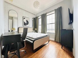 Furnished room/NOT APARTMENT, Unit 5 in Brooklyn, NY - Building Photo