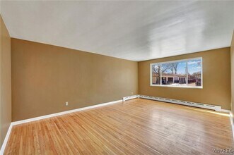 626 Kenmore Ave in Buffalo, NY - Building Photo - Building Photo
