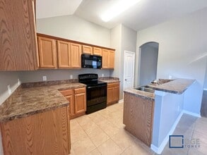 13560 Lake Breeze Ln in Willis, TX - Building Photo - Building Photo