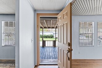 7631 Timberwood Dr in Jacksonville, FL - Foto de edificio - Building Photo