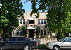 2001 S.W. 6th St Apartments