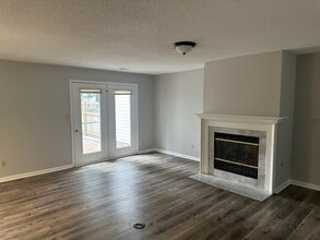 303 Esplanade Pl in Chesapeake, VA - Building Photo - Building Photo