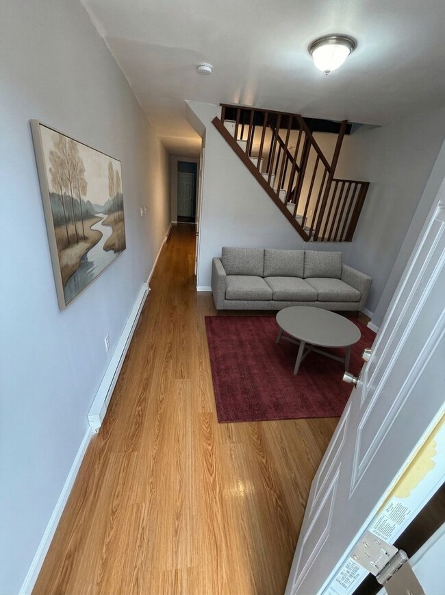 423 S Payson St in Baltimore, MD - Building Photo - Building Photo