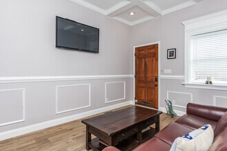 736 Light St in Baltimore, MD - Foto de edificio - Building Photo