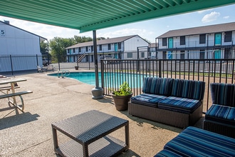 Eleven06 on 35 Apartments in Waco, TX - Building Photo - Building Photo