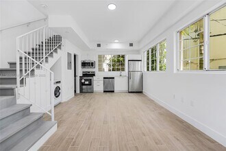 1519 Pennsylvania Ave in Miami Beach, FL - Building Photo - Building Photo