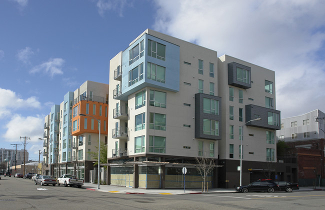 200 2nd Street in Oakland, CA - Foto de edificio - Building Photo