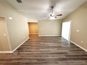 5120 33rd Ave E in Palmetto, FL - Foto de edificio - Building Photo