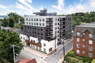 101 Ochterloney St in Dartmouth, NS - Building Photo