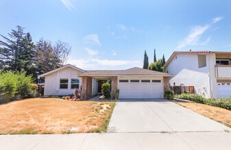 3138 Allenwood Dr in San Jose, CA - Building Photo - Building Photo