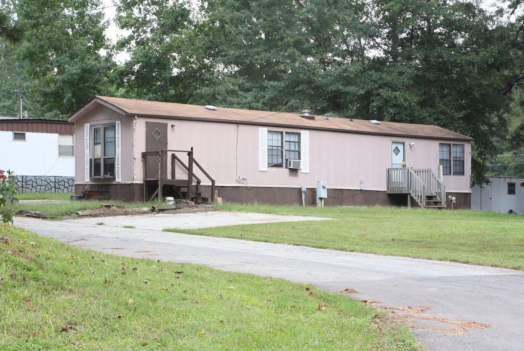 Douglas St in Monroe, GA - Building Photo