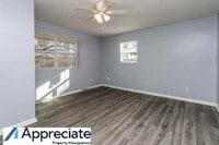 811 S Fairview Rd photo'