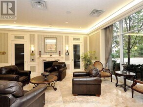 25 Kingsbridge Garden Cir in Mississauga, ON - Building Photo - Building Photo