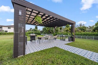 5000 SW 159th Ave in Southwest Ranches, FL - Building Photo - Building Photo