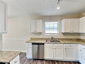 35 Belmont Park Ln in Newnan, GA - Building Photo - Building Photo