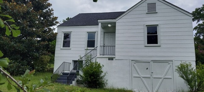 property at 907 Cherry Ln