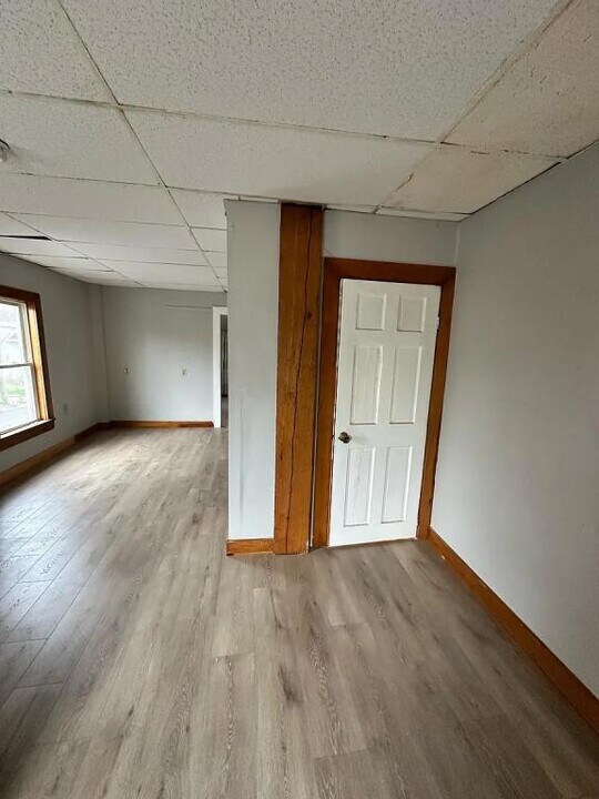 105 South St in Athol, MA - Building Photo