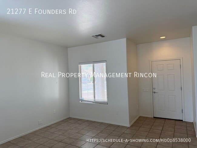21277 E Founders Rd in Red Rock, AZ - Building Photo - Building Photo
