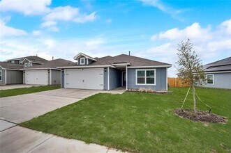 10857 Copper Hills Ln in Fort Worth, TX - Building Photo - Building Photo