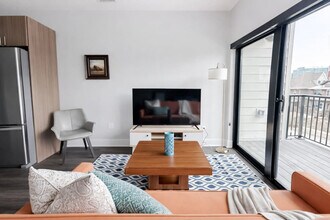 4625 Capitol Ave in Omaha, NE - Building Photo - Building Photo